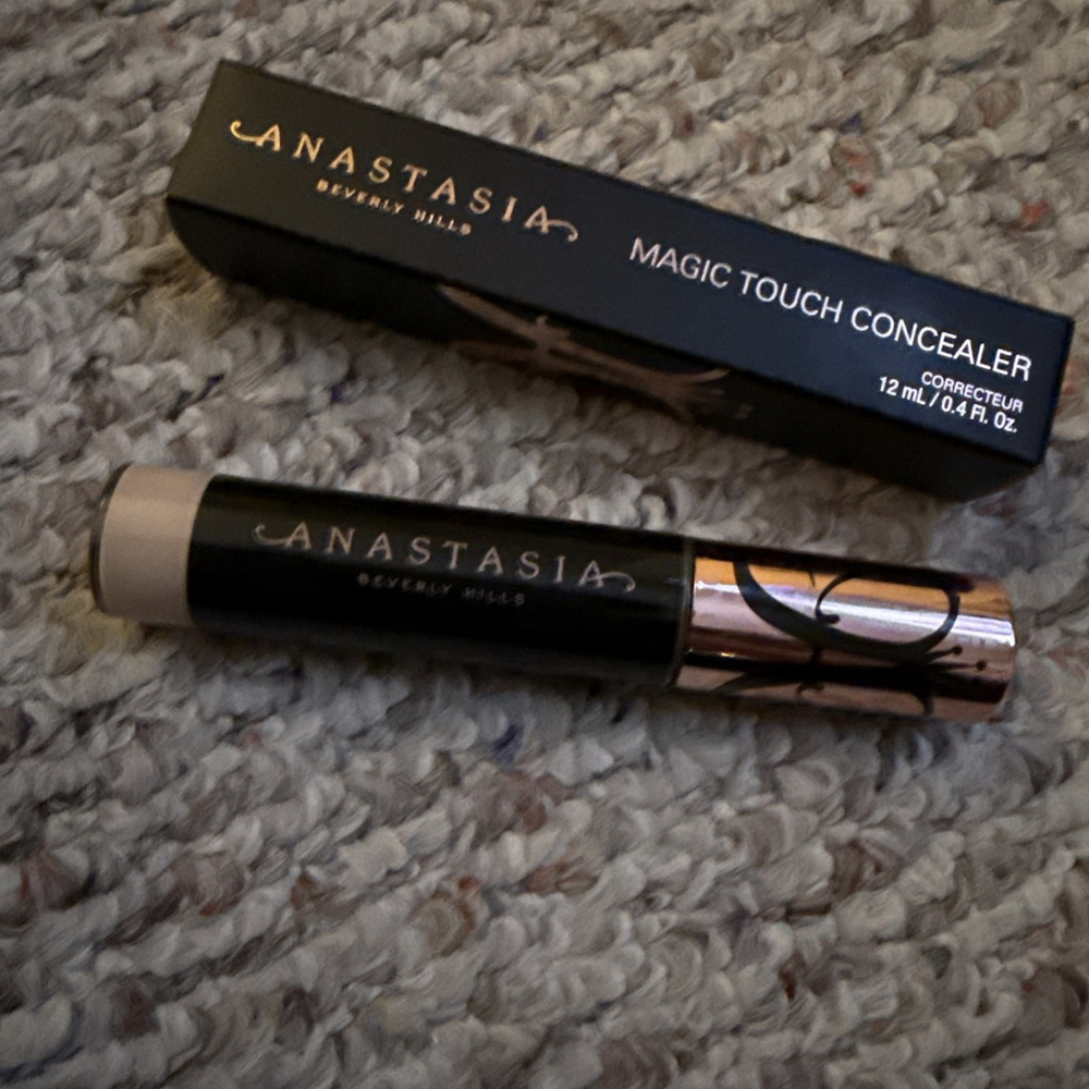NEW ANASTASIA BEVERLY HILLS Magic Touch Concealer Shade 9 Medium Cool 0.4 fl oz
